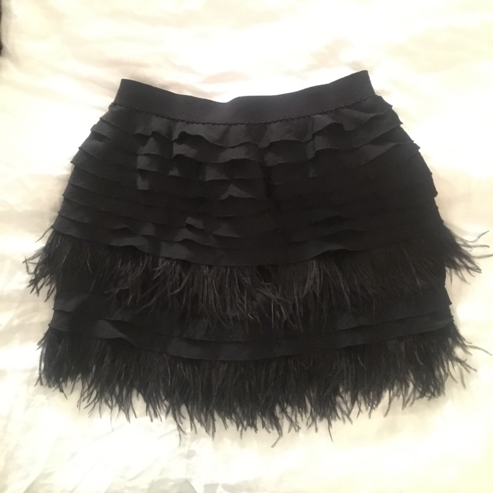 BCBGMaxAzria Blk Pleated skirt w/Ostrich Feathers.
